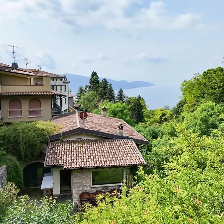 Loft Panoramico A Con Giardino E Parcheggio