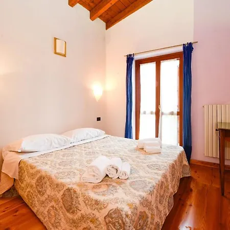 Apartment Loft Panoramico A Con Giardino E Parcheggio Tignale