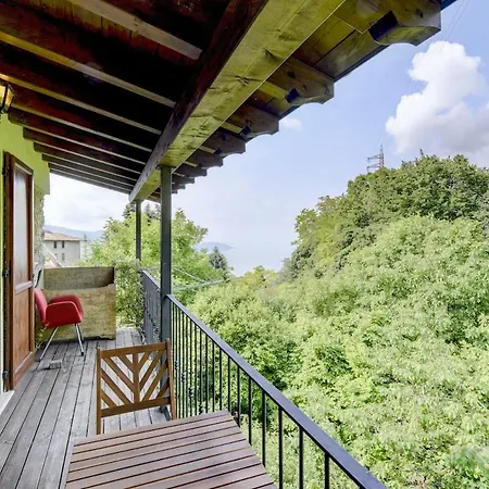 Apartment Loft Panoramico A Con Giardino E Parcheggio